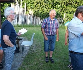 Else Dalgaard leder nålebytning